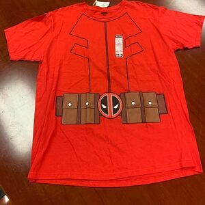 Hot Topic Marvel Deadpool T-Shirt XL NWT